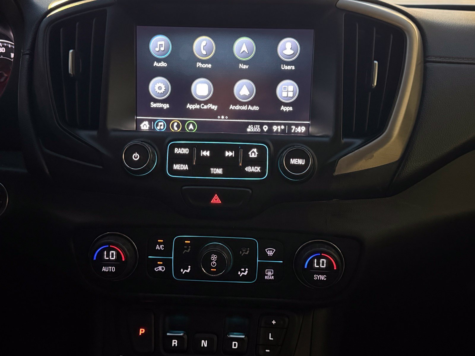 Used 2018 Gray GMC Denali image 7