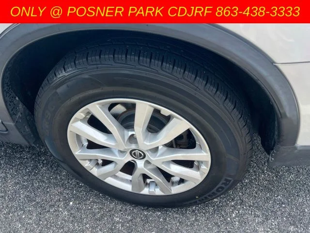 Used 2018 Silver Nissan SV image 17