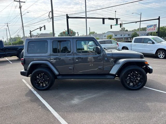 Used 2025 Gray Jeep Sahara 4xe image 27