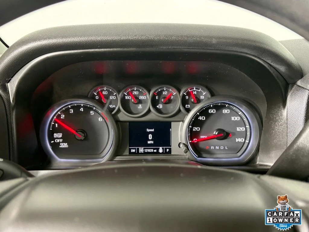 Used 2021 White Chevrolet Custom image 19
