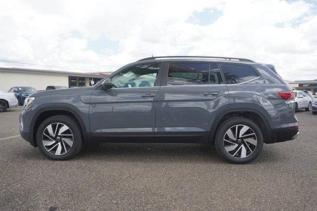 New 2026 Pure Gray Volkswagen 2.0T SE w/Technology image 12