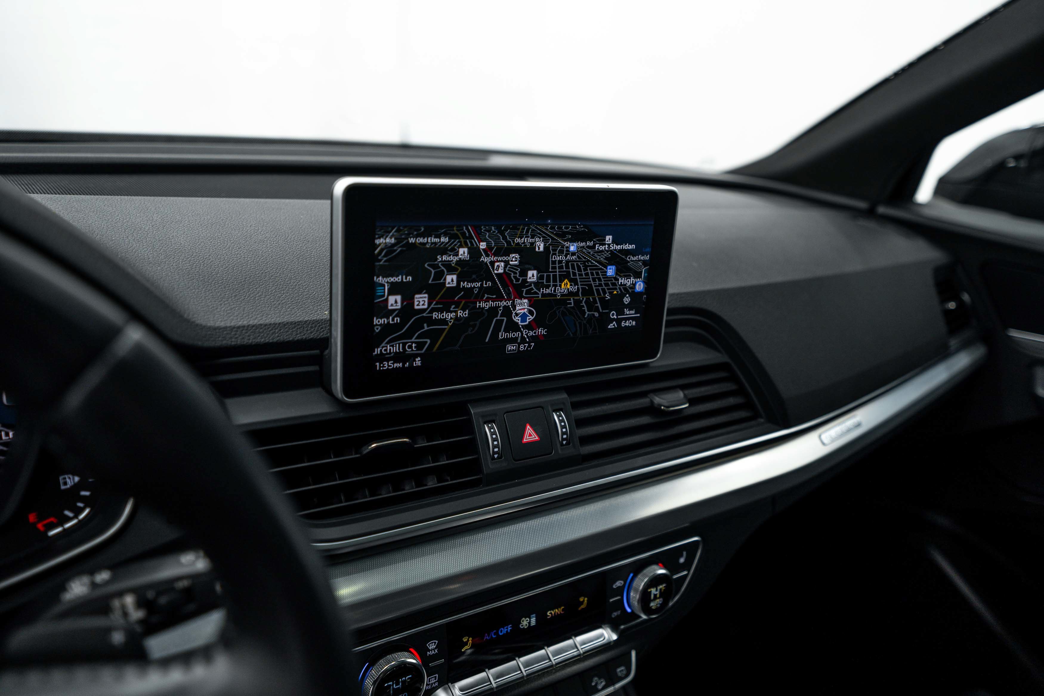 Used 2020 Mythos Black Metallic Audi Titanium Premium Plus image 13