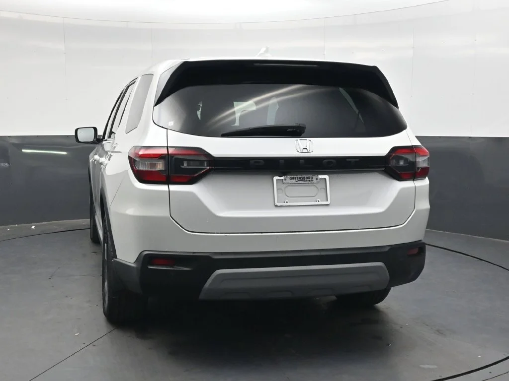 Certified Used 2025 Platinum White Pearl Honda EX-L image 50