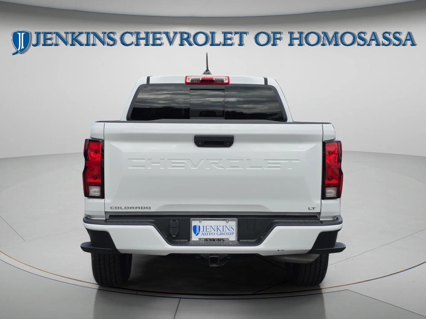 Used 2023 Summit White Chevrolet 4WD LT image 6