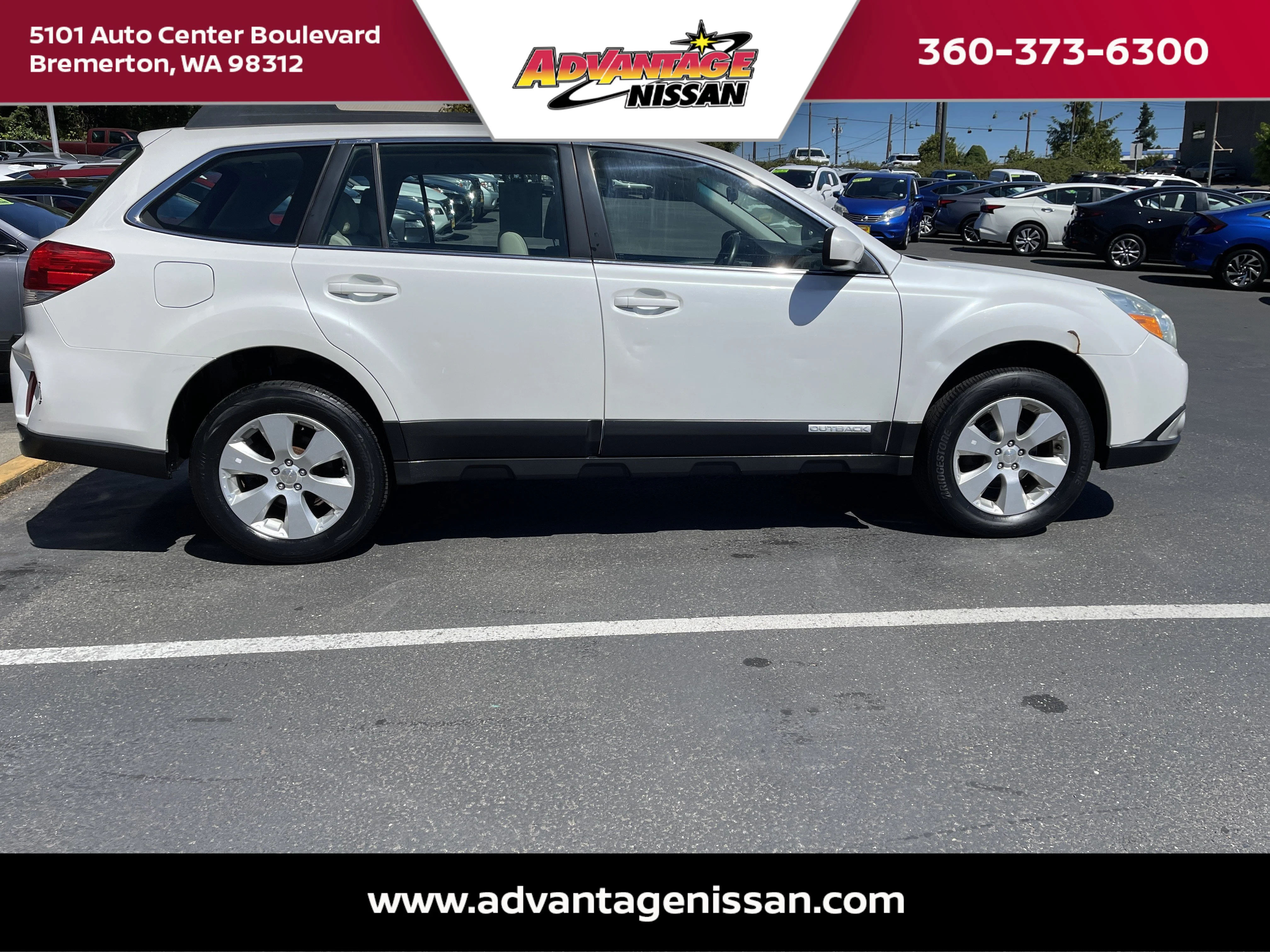 Used 2012 Satin White Pearl Subaru 2.5i image 7