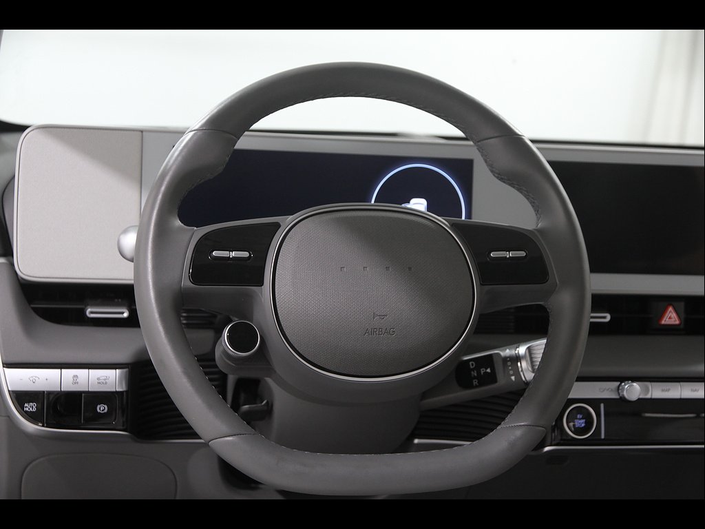 2024 Hyundai IONIQ 5 Limited - Photo 8