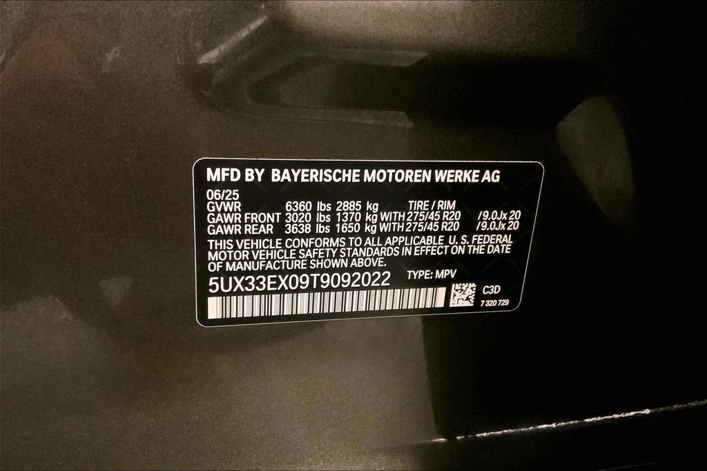 Used 2026 Manhattan Green Metallic BMW  image 32