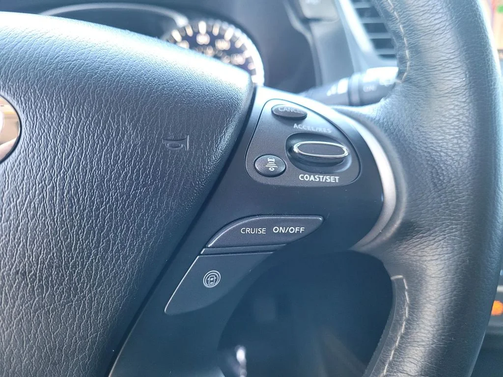 Used 2017 Blue INFINITI Base image 24