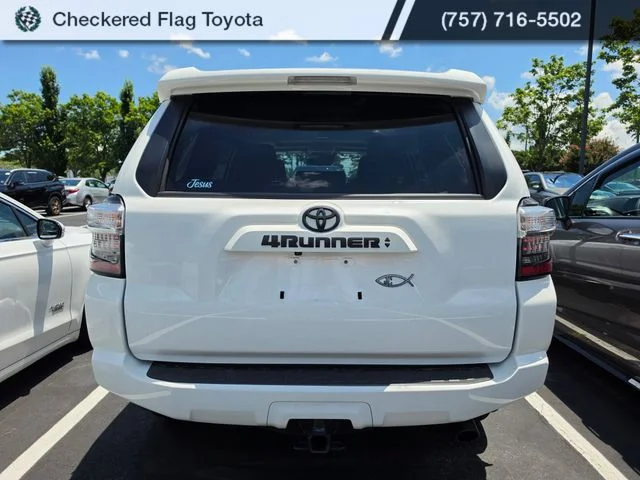Used 2024 Ice Cap Toyota SR5 Premium image 5