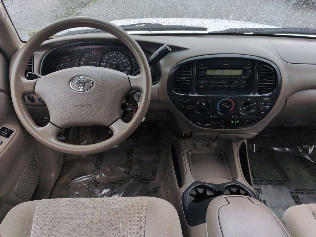 Used 2006 Natural White Toyota SR5 image 21