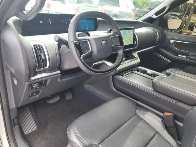 Used 2025 Silver Ford Platinum image 22