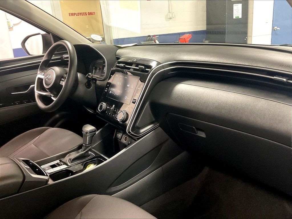 Used 2023 White Hyundai SEL image 14