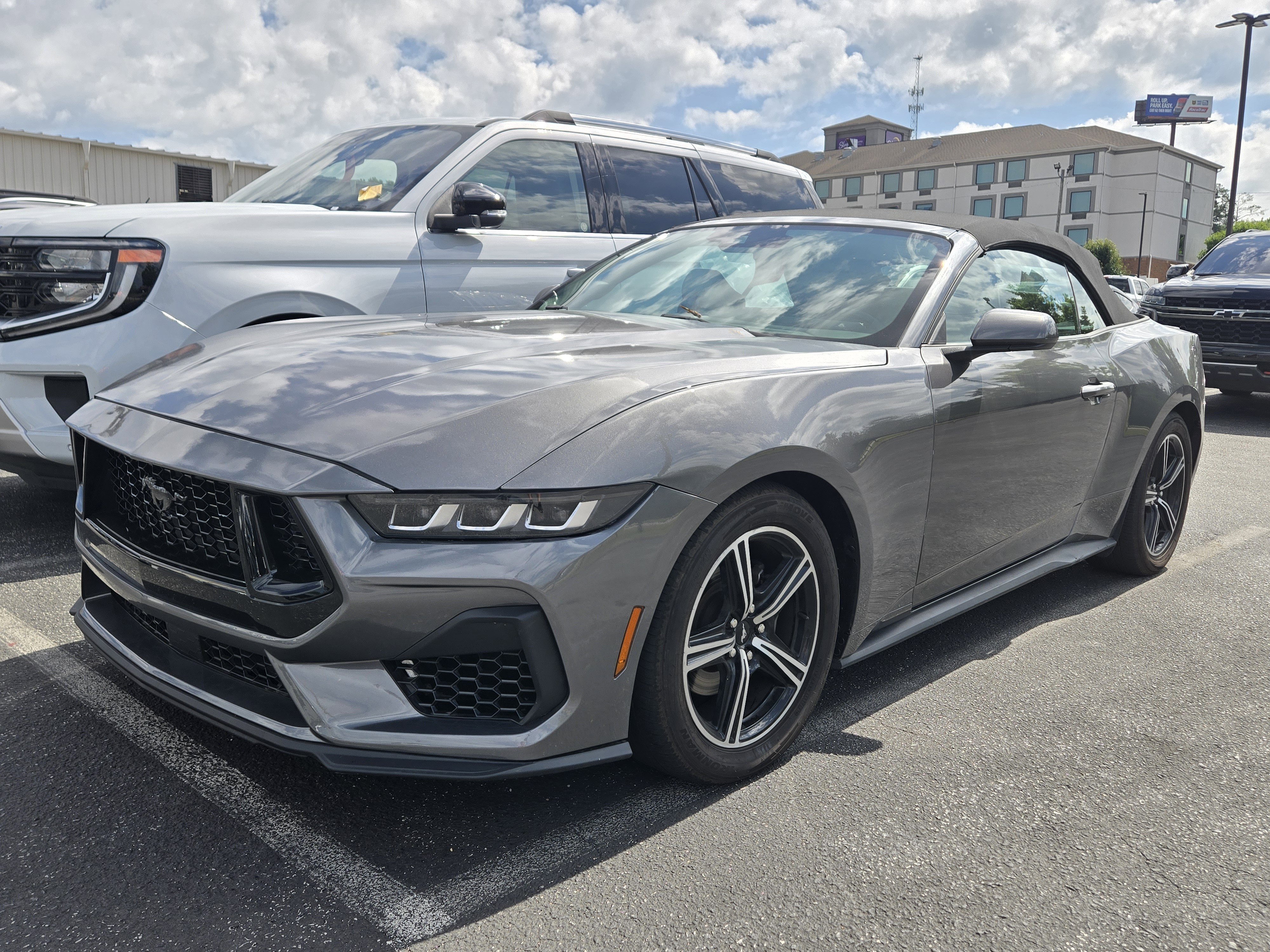 2024 Ford Mustang EcoBoost Premium Convertible's photo