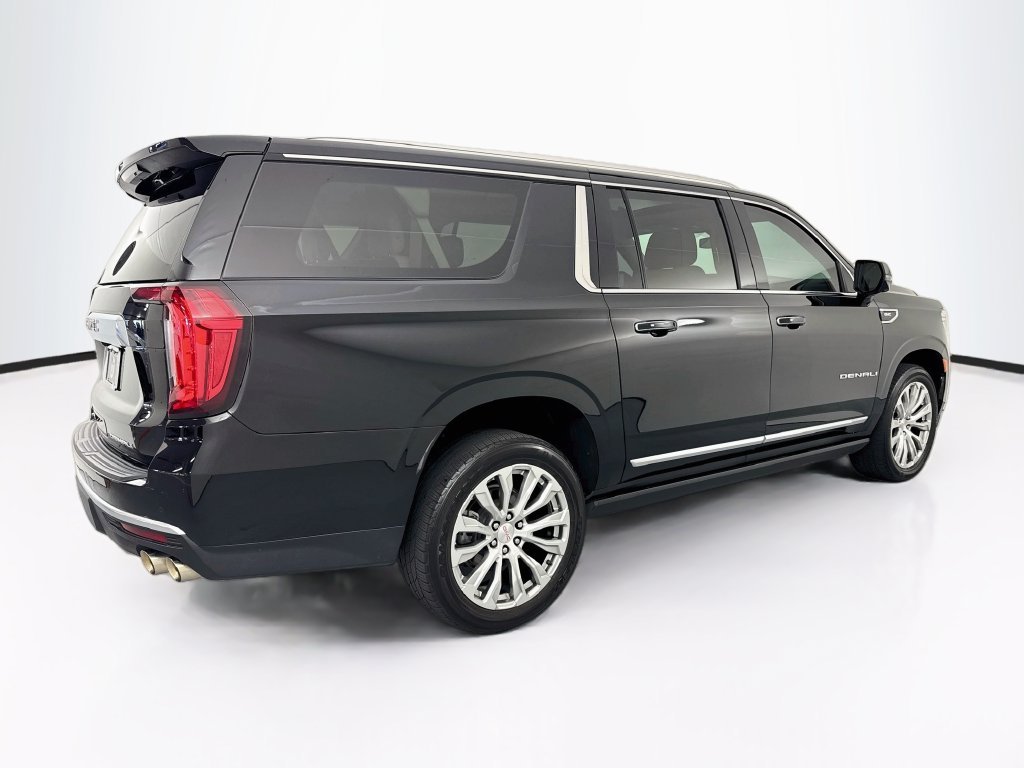 Used 2022 Black GMC Denali image 5