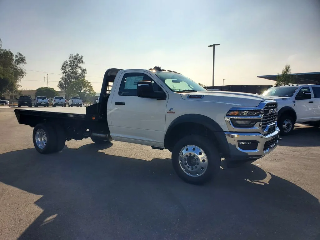 New 2026 Bright White Clear-Coat Exterior Paint RAM Tradesman image 8