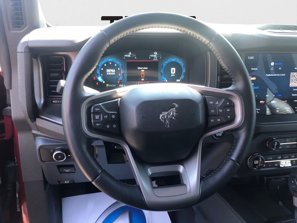 Used 2025 Red Ford Badlands image 17