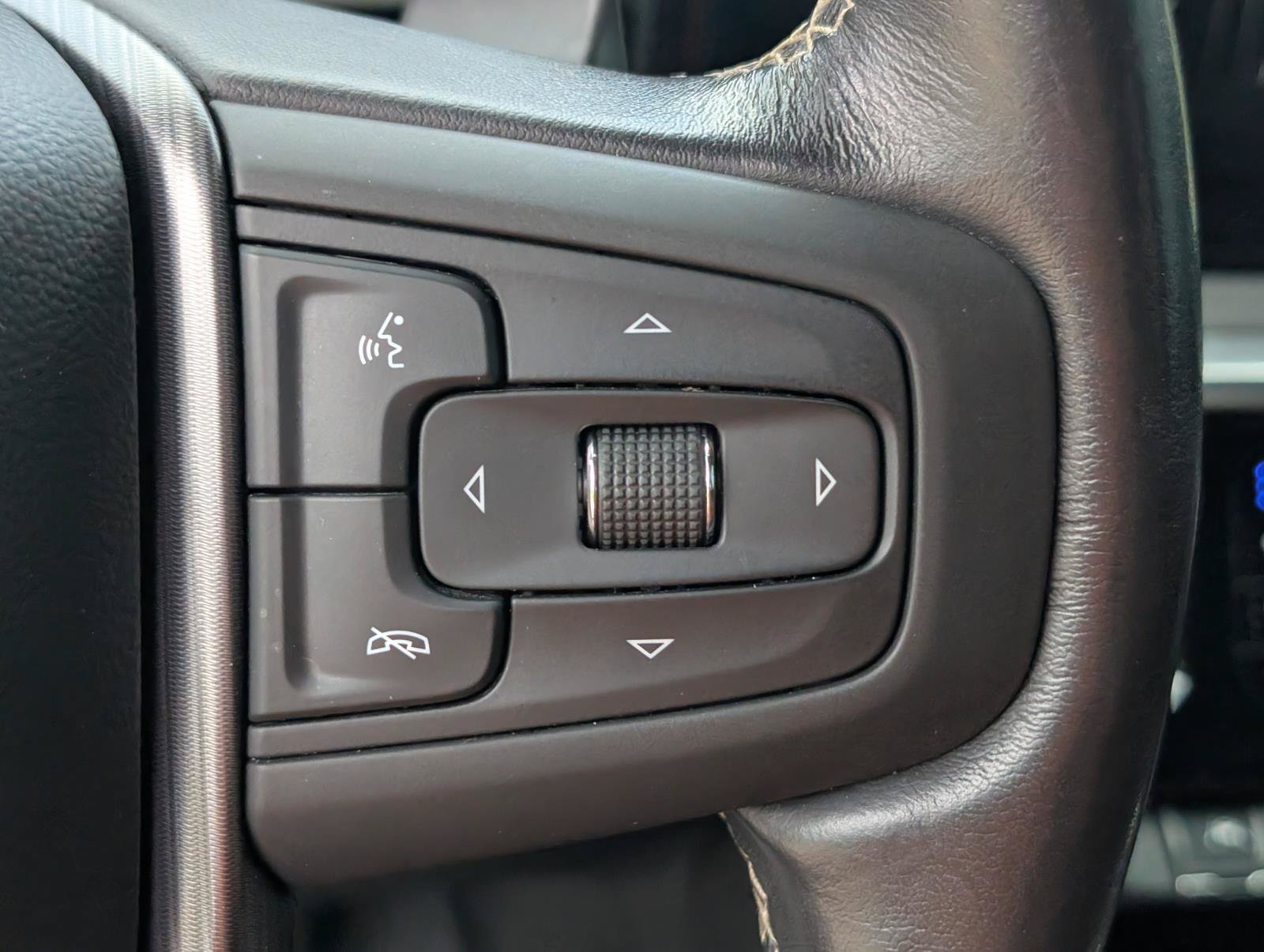 Used 2023 Pacific Blue Metallic GMC Denali Ultimate image 19