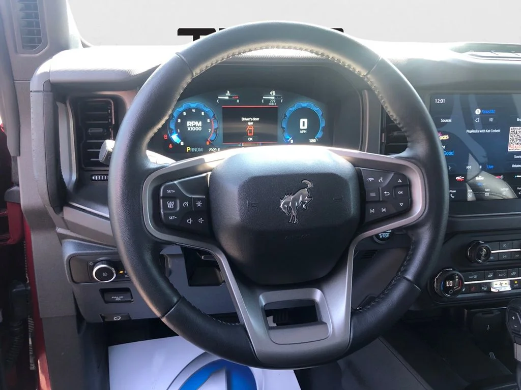 Used 2025 Red Ford Badlands image 17