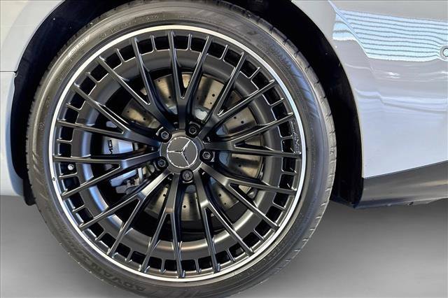 New 2027 MANUFAKTUR Alpine Grey Mercedes-Benz AMG® CLE 53 image 57
