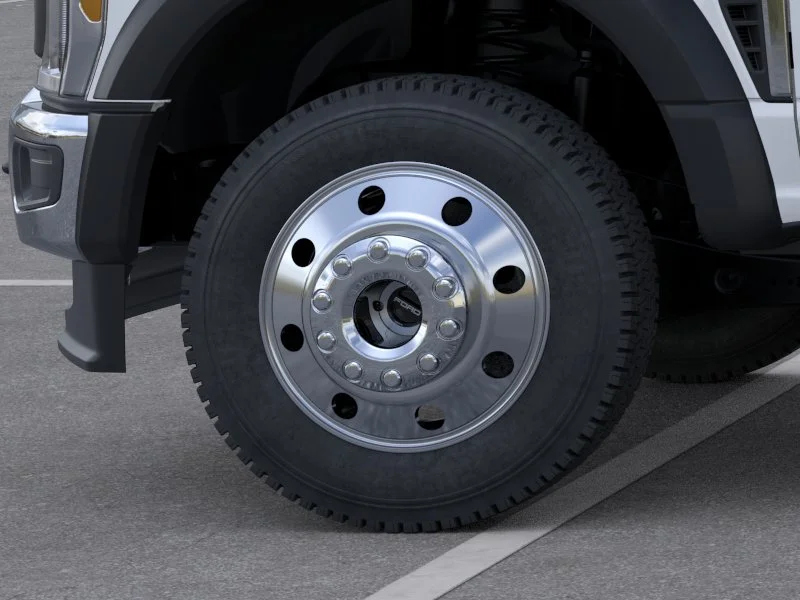 New 2026 Oxford White Ford F-450® XL image 44