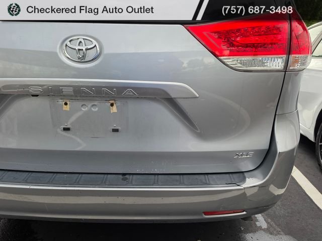 Used 2011 Silver Sky Metallic Toyota XLE image 7