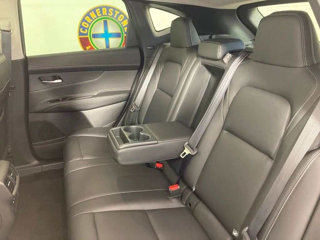Used 2025 Blue Nissan SL image 18