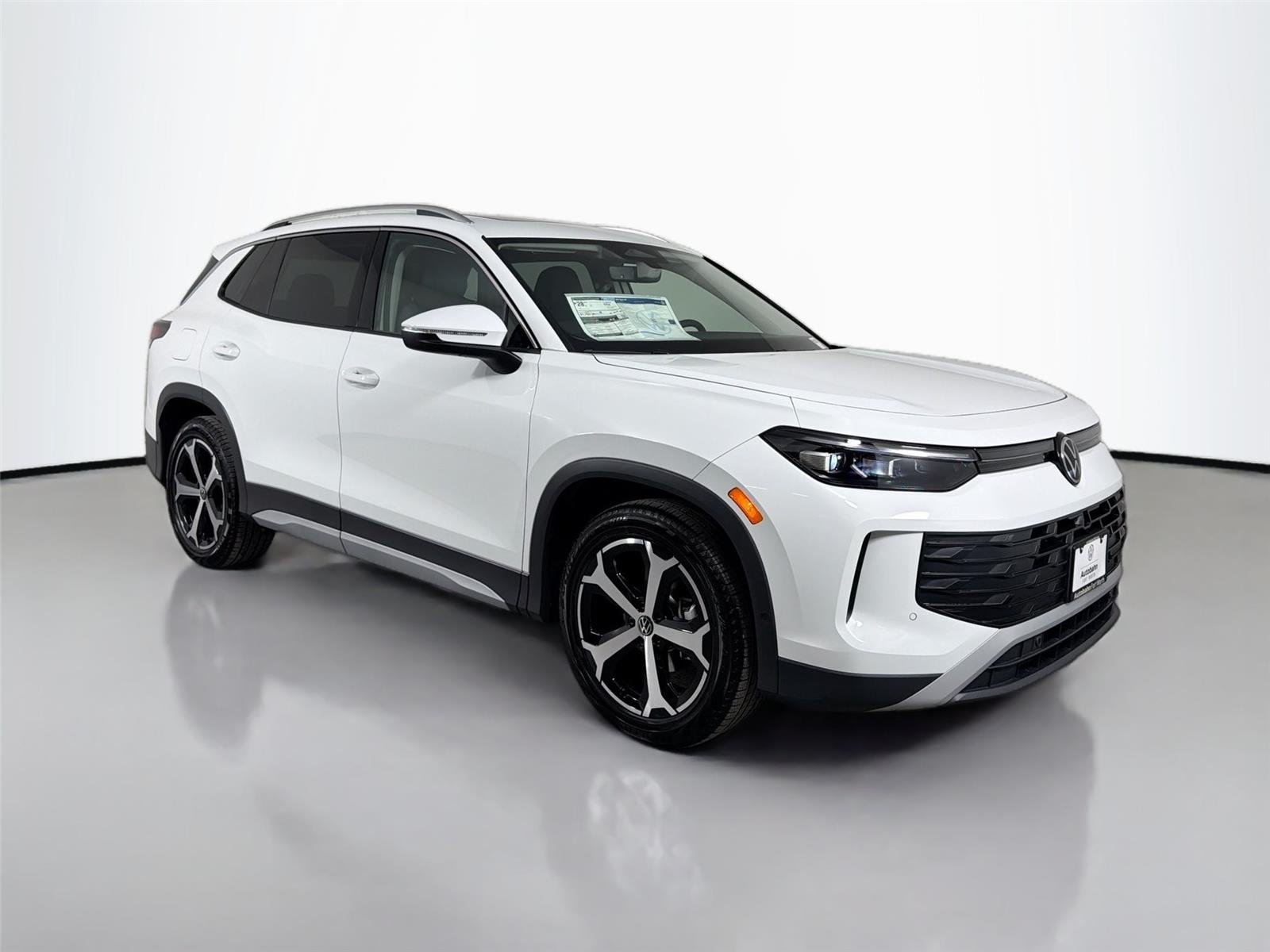 New 2026 Pure White Volkswagen SE image 3