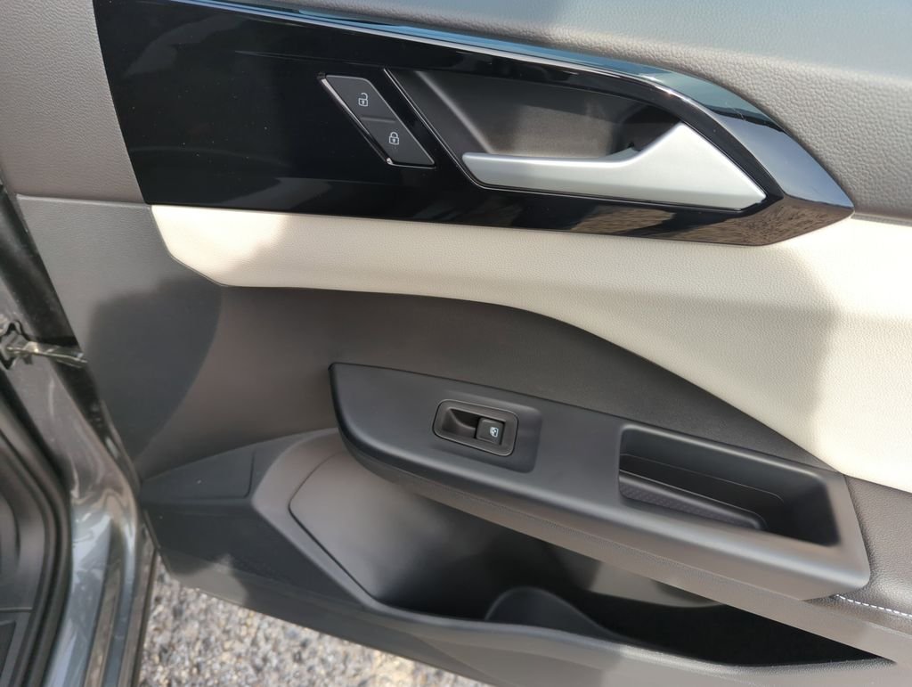 New 2026 Gray Volkswagen 1.5T S image 32