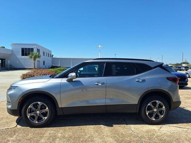 Used 2023 Sterling Gray Metallic Chevrolet LT image 2