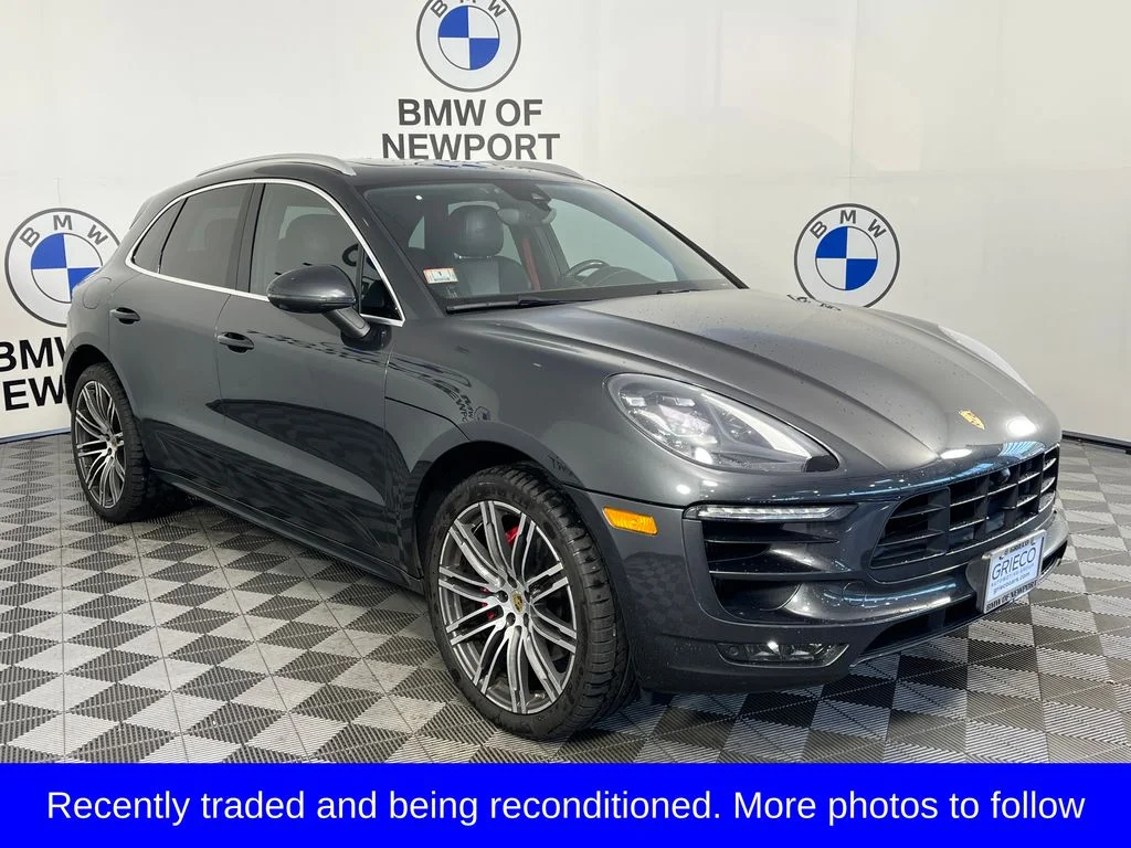 2018 Porsche Macan GTS's photo