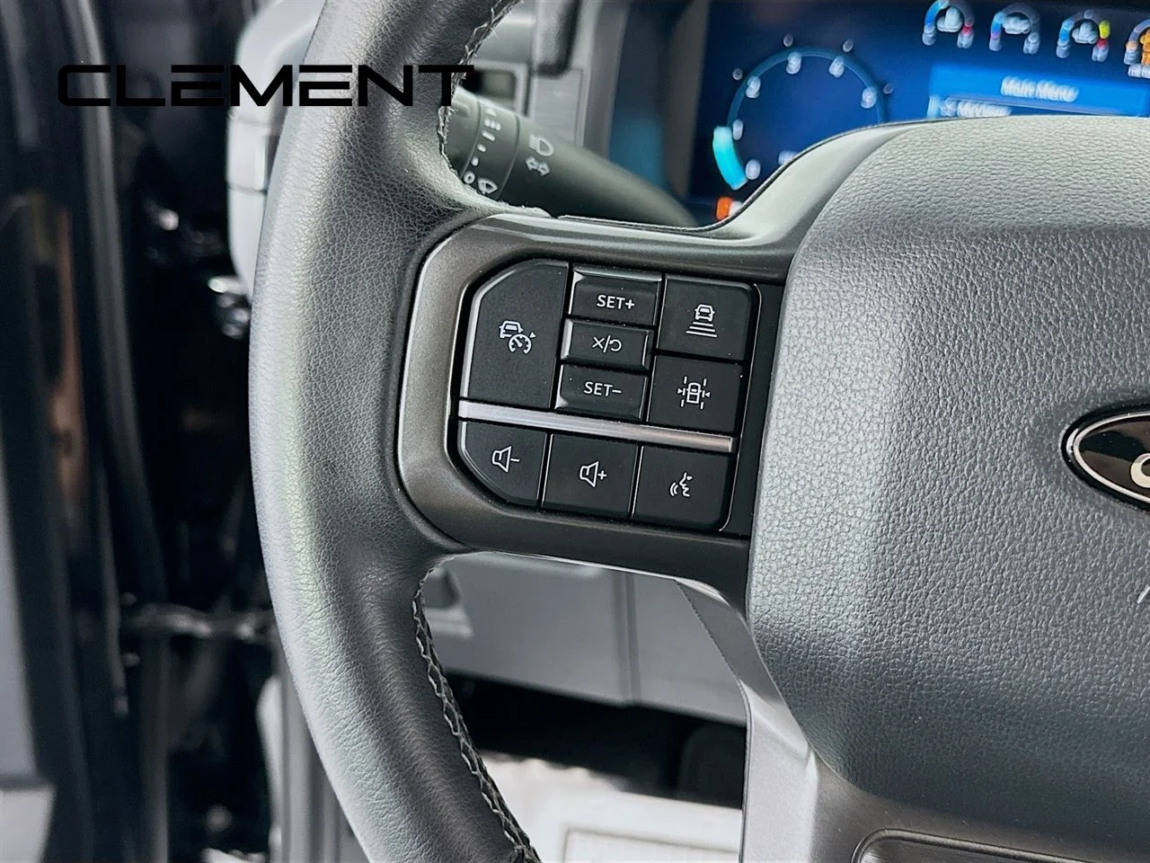 Used 2024 Black Ford XLT image 16