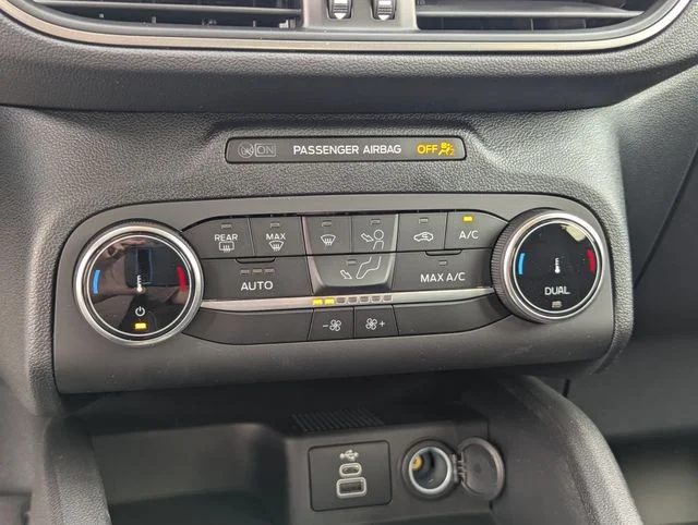 New 2026 Oxford White Ford Active® image 45