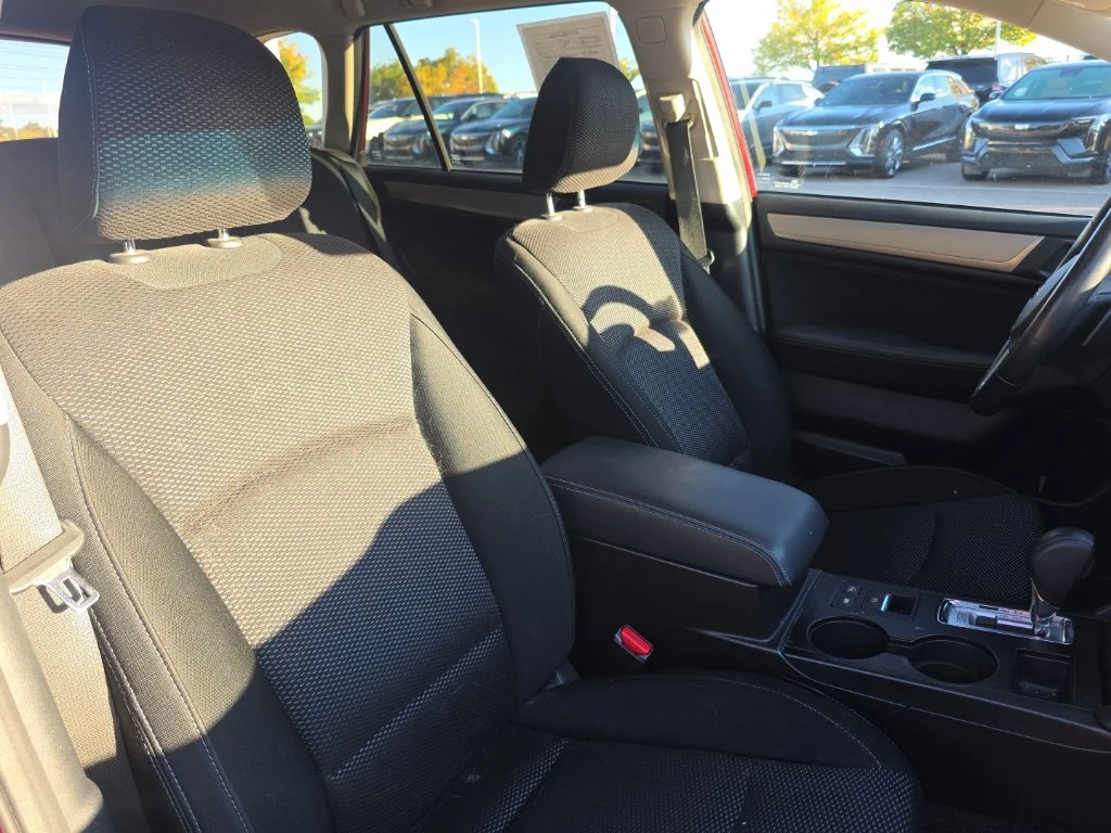 Used 2015 Red Subaru 2.5i Premium image 7