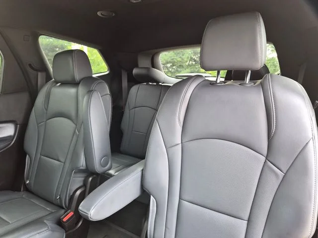 Used 2023 Black Buick Essence image 32