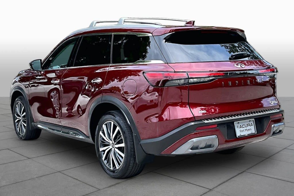 Used 2023 Red INFINITI Sensory image 12