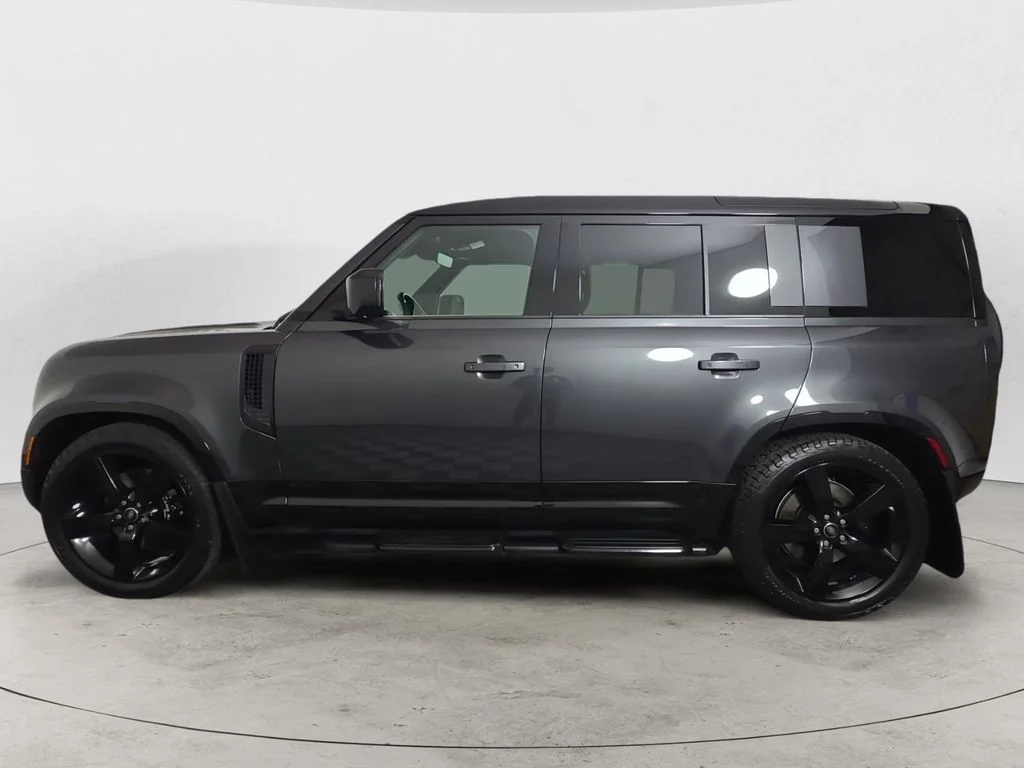 Used 2025 Gray Land Rover V8 image 2