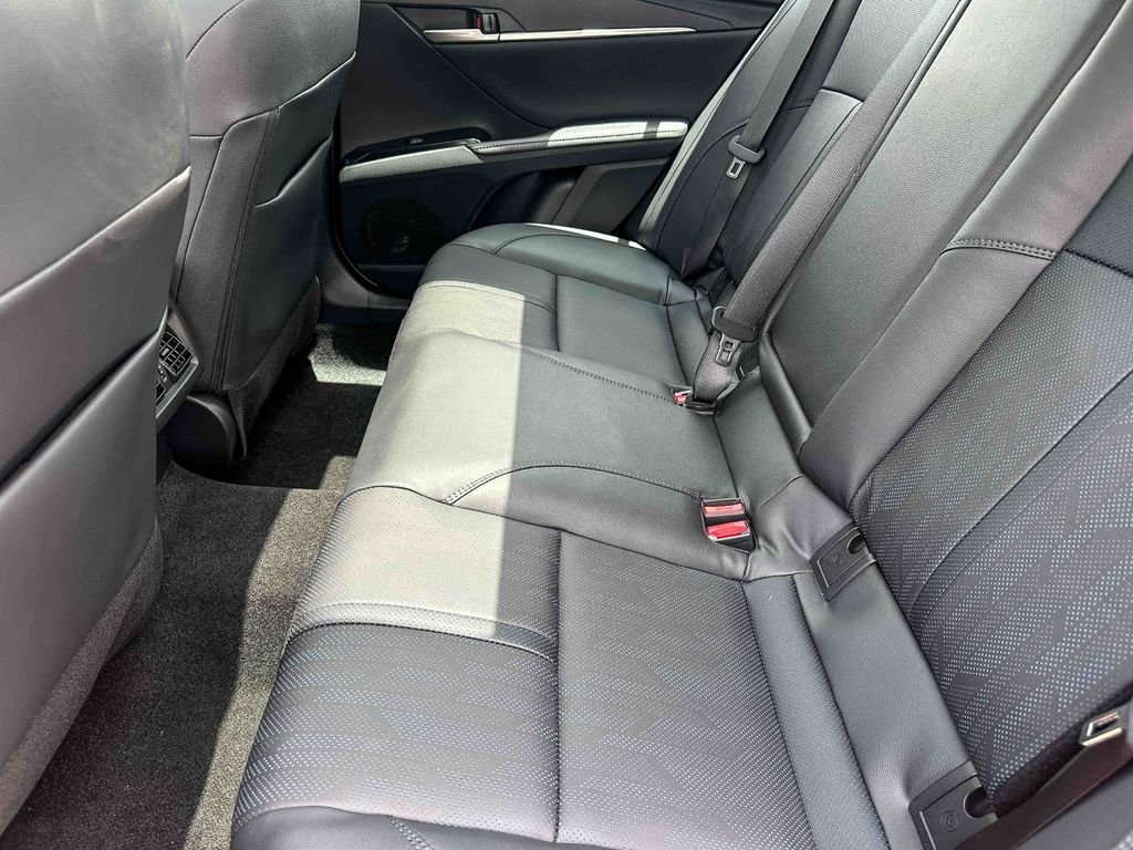 2026 Toyota Camry XSE - Photo 13