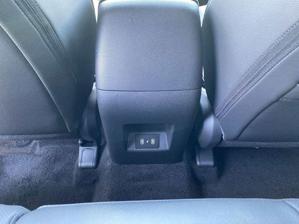New 2026 Rockwood Green Hyundai SEL FWD image 28