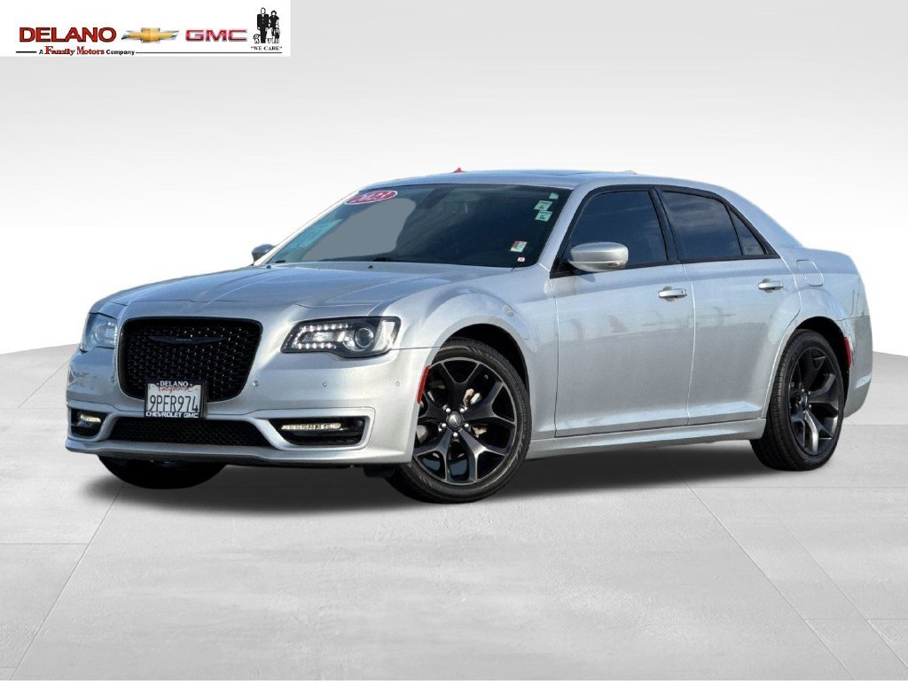 2023 Chrysler 300 Touring L