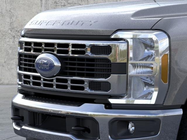New 2026 Carbonized Gray Metallic Ford XLT image 29