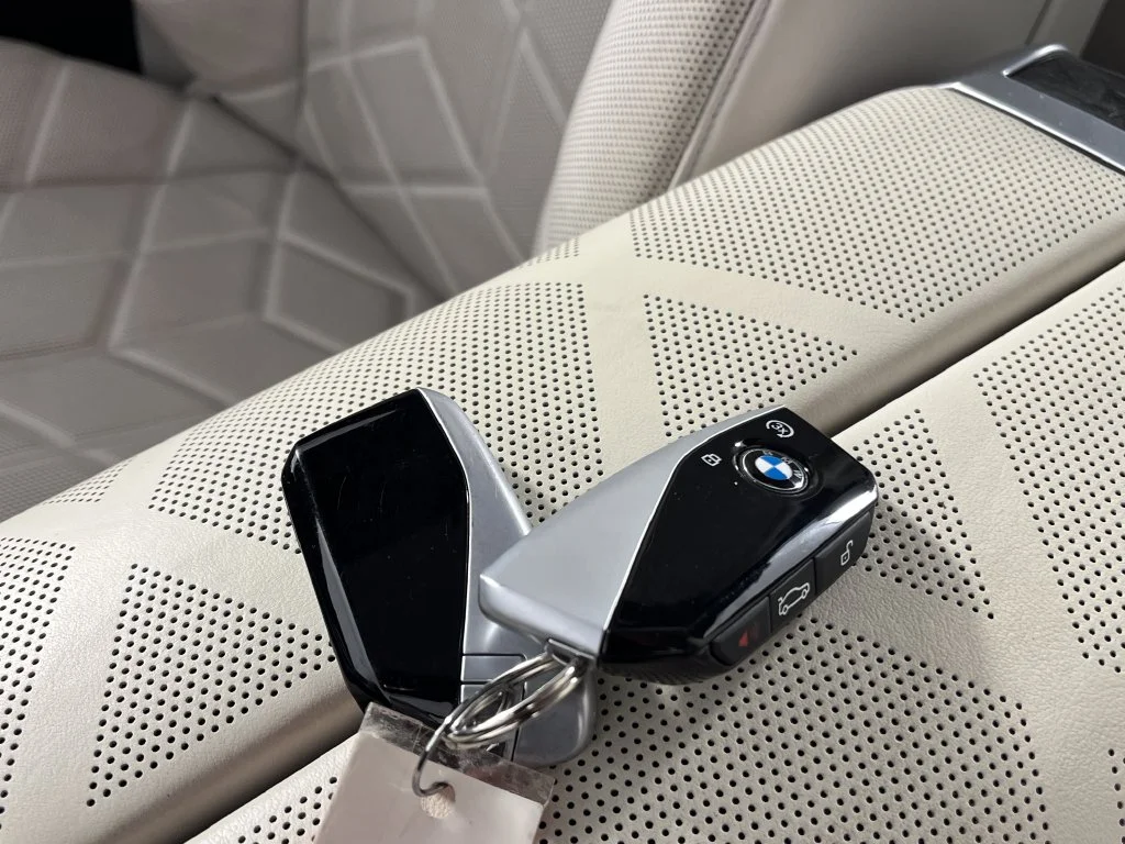Used 2024 Mineral White Metallic BMW 760i xDrive image 27