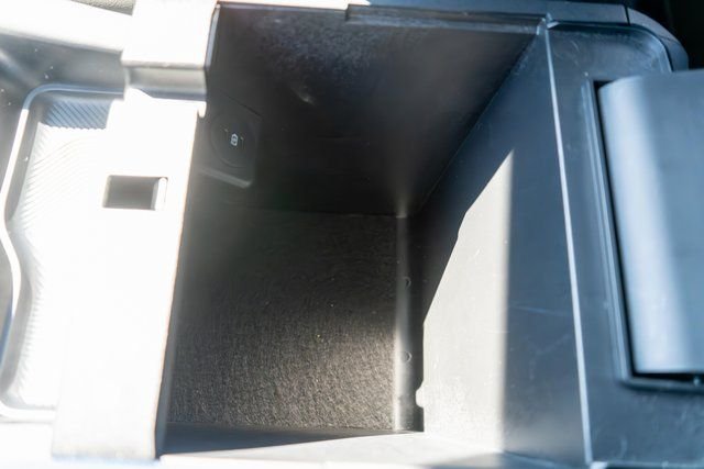 Used 2025 White Metallic Ford Active image 37