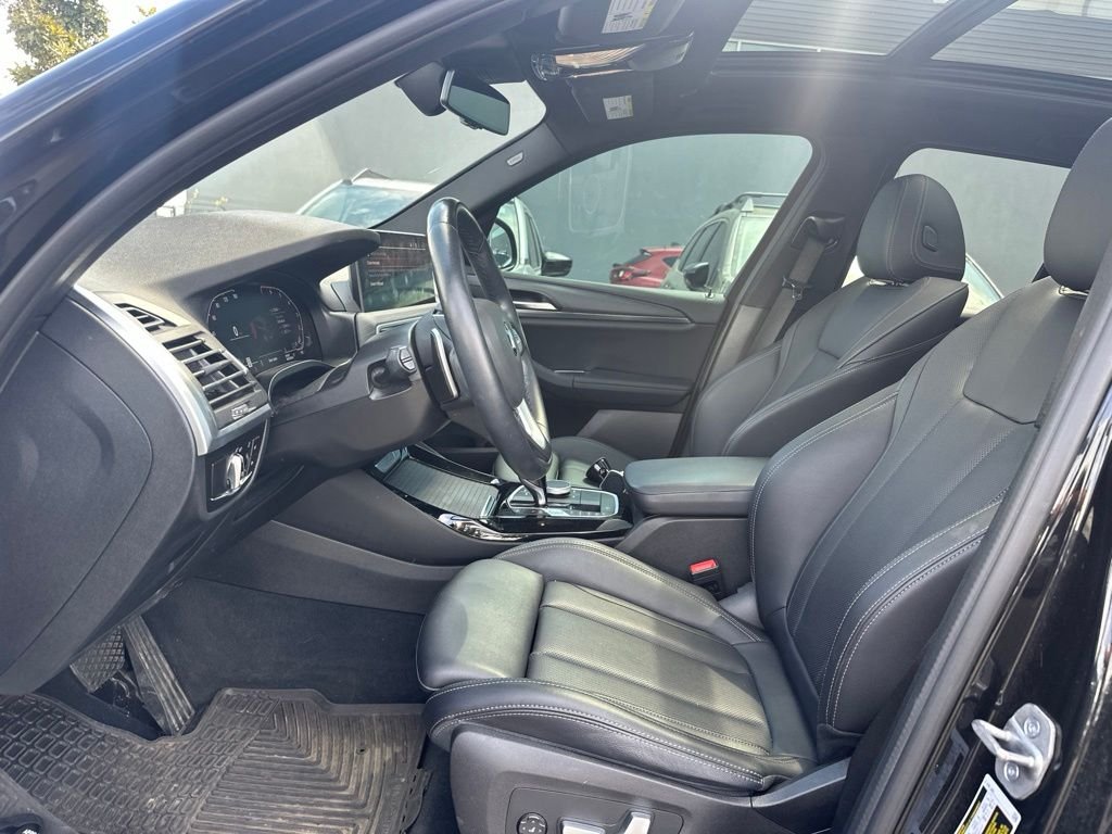 Used 2022 Black BMW xDrive30i image 15
