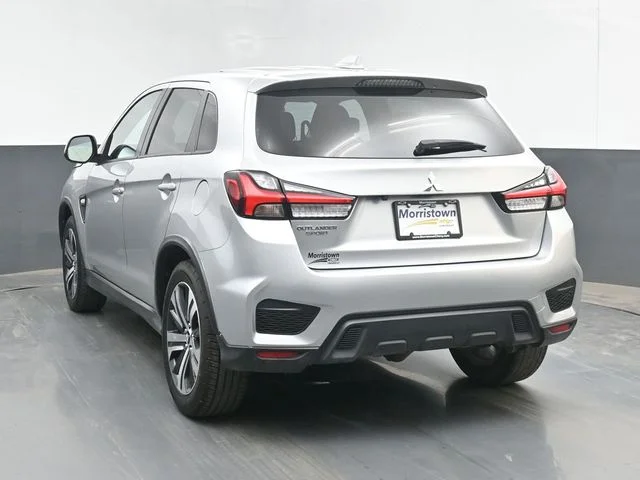Used 2024 Silver Mitsubishi 2.0 ES image 11