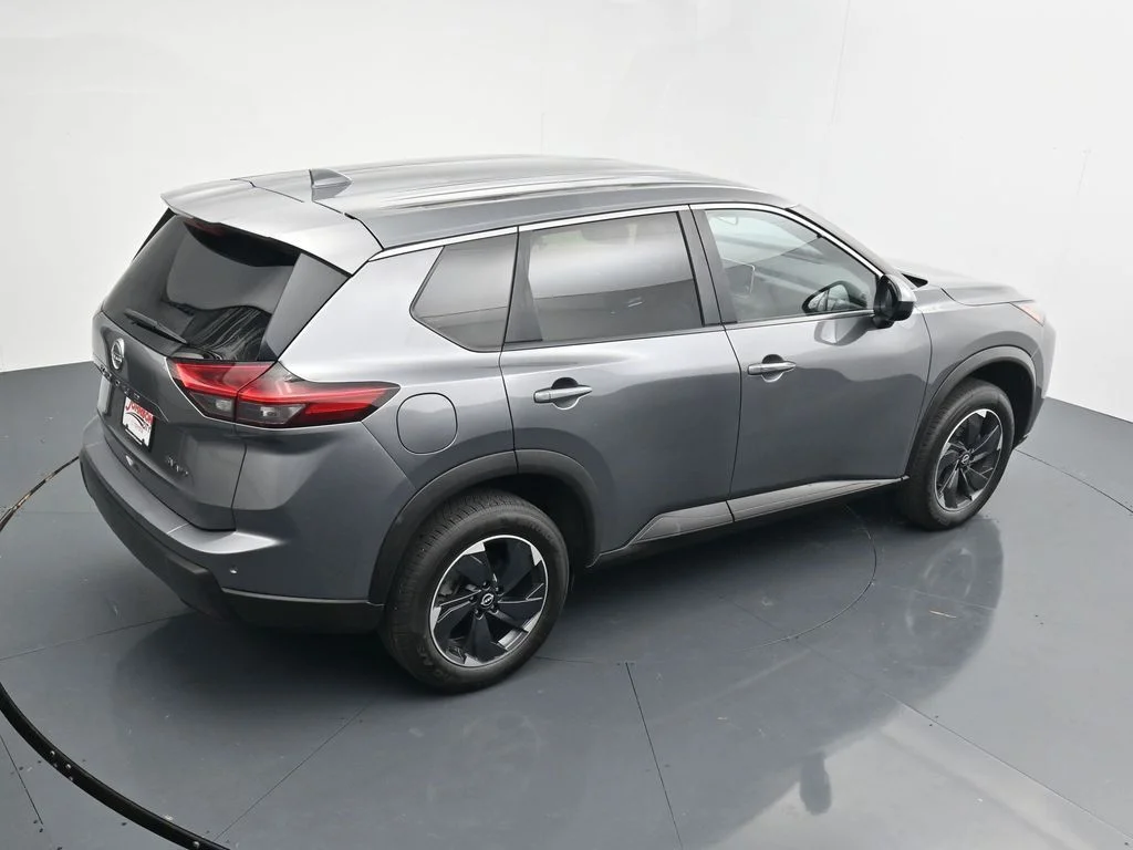 Used 2024 Gray Nissan SV image 22