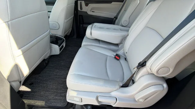 2026 Honda Odyssey EX-L - Photo 13