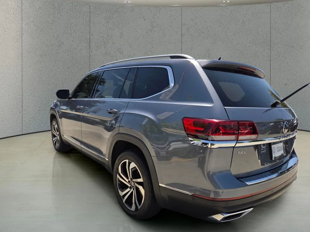 Certified Used 2021 Gray Volkswagen 2.0T SEL Premium image 3
