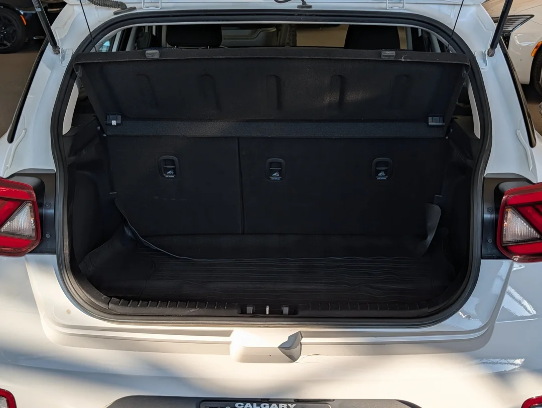 Used 2022 White Hyundai Trend - - FWD - 1.6L - Blind Spot Monitor - Rear Cross-Traffic Warning & More! image 27