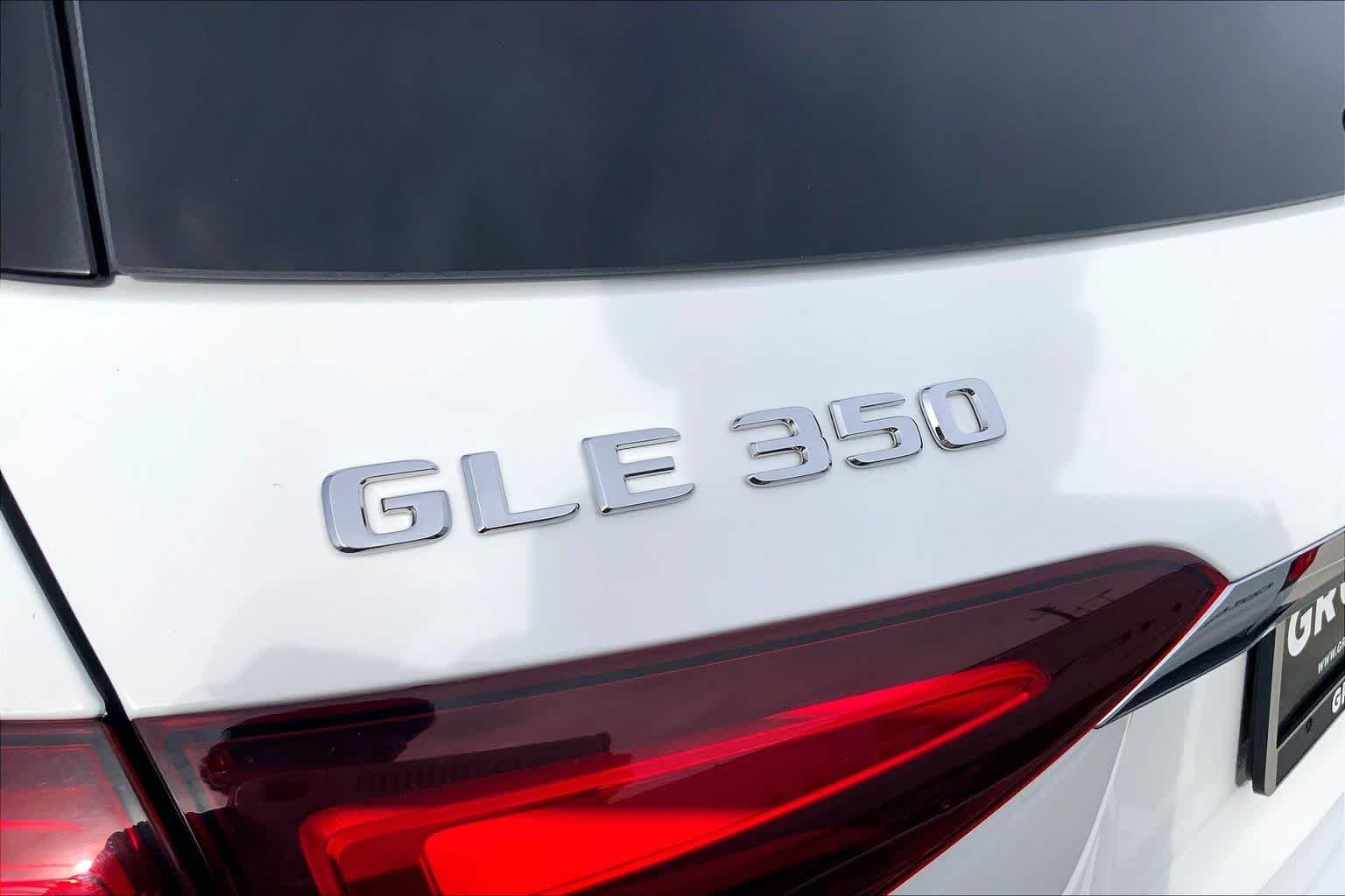 Used 2025 Polar White Mercedes-Benz GLE 350 image 28