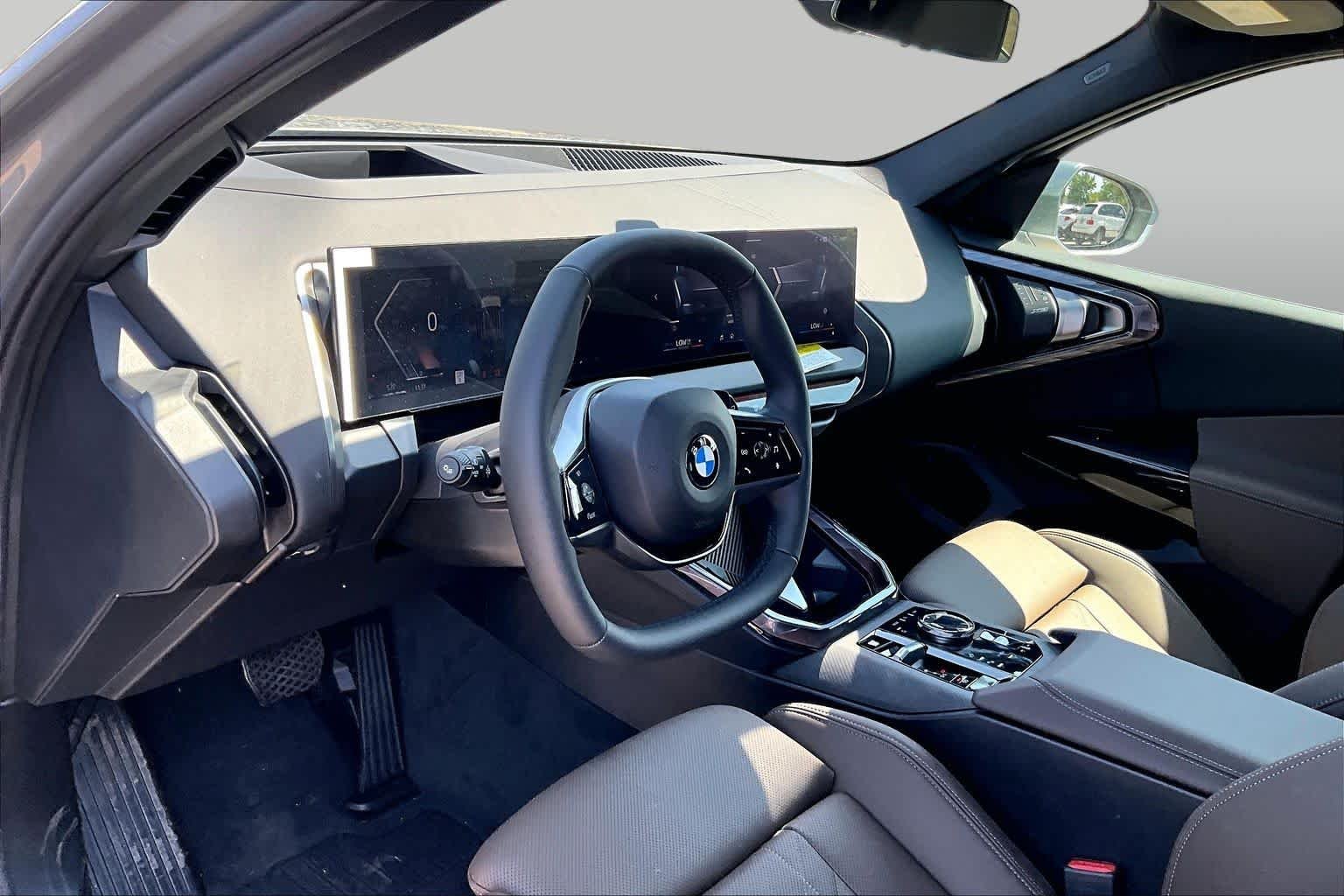 New 2026 Skyscraper Grey Metallic BMW 30 xDrive image 8